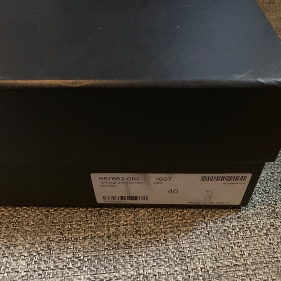 Saint Laurent - Picture 5 of 5